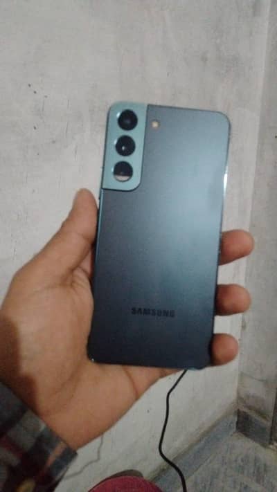 Samsung Galaxy S22 – 256GB – Non PTA