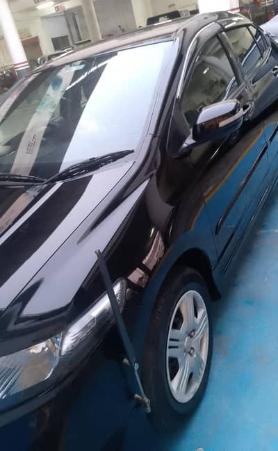 Honda City IVTEC 2019 Lahore Registered (Pearl Black)