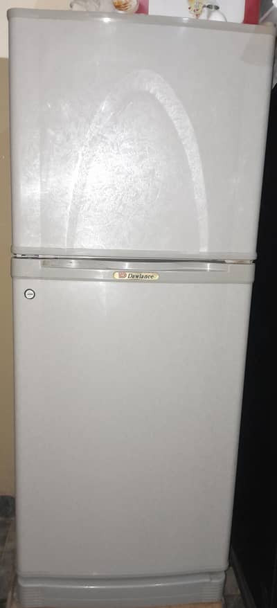 Dawlance Refrigerator in excellent condition for sale