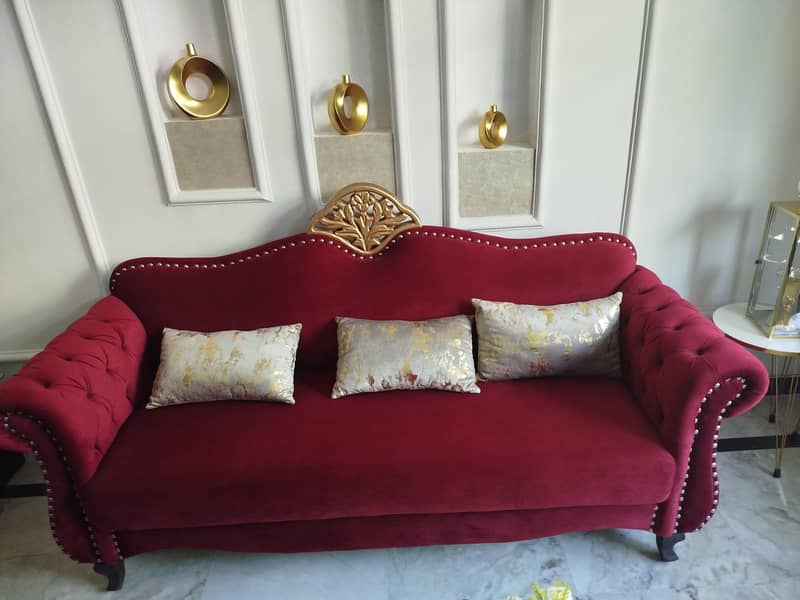 Solid Kicker Wood 5 Seater Sofa Set in Excellent Condition 0