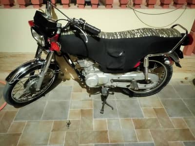 Honda CG125 in mint condition.