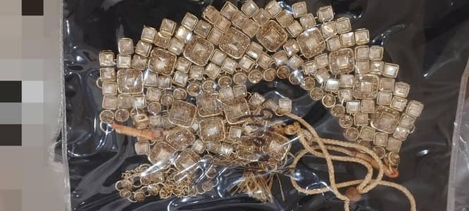 haevy golden jewelry set