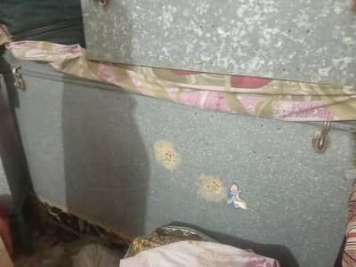 Peti in used condition