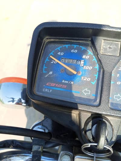 Ok Bike Hai Koi Fualt Nahi Hai Injen Ok Hai 10/10 Cendetion All Ok