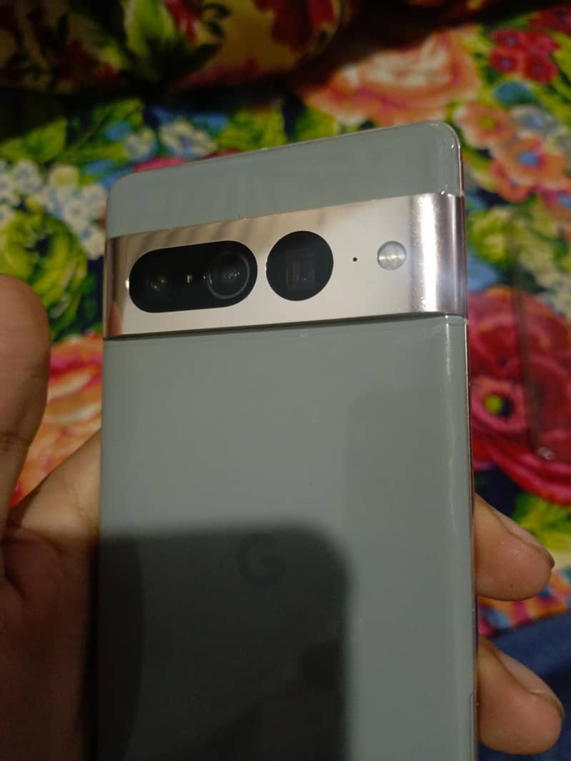 GOOGLE PIXEL 7 PRO 1