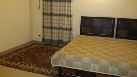 1 ROOM FOR RENT IN F-7