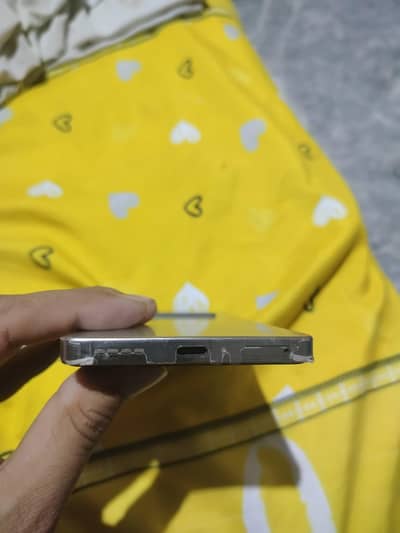 infinix note 40 8+8.256 gb