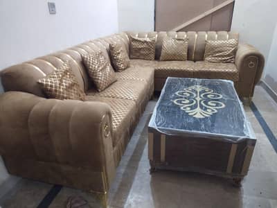6 seater sofa L shape with Table