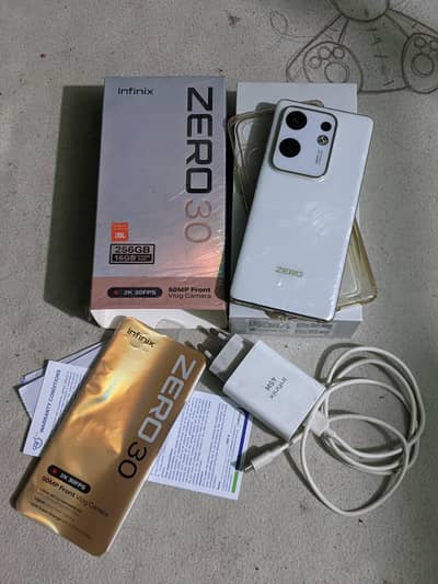 INFINIX ZERO 30 16/256GB WITH ALL BOX CHARGER