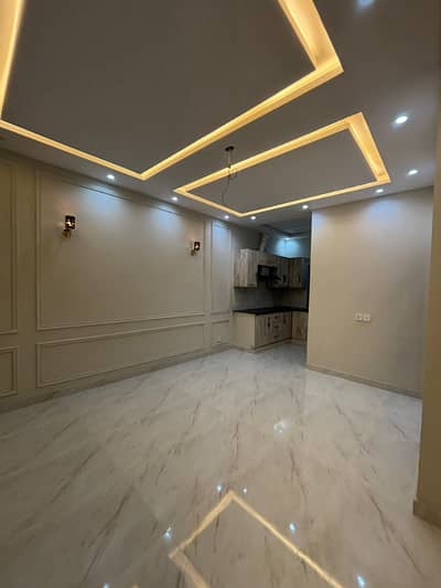 10 Marla brand new upper portion for rent Park View city Lahore