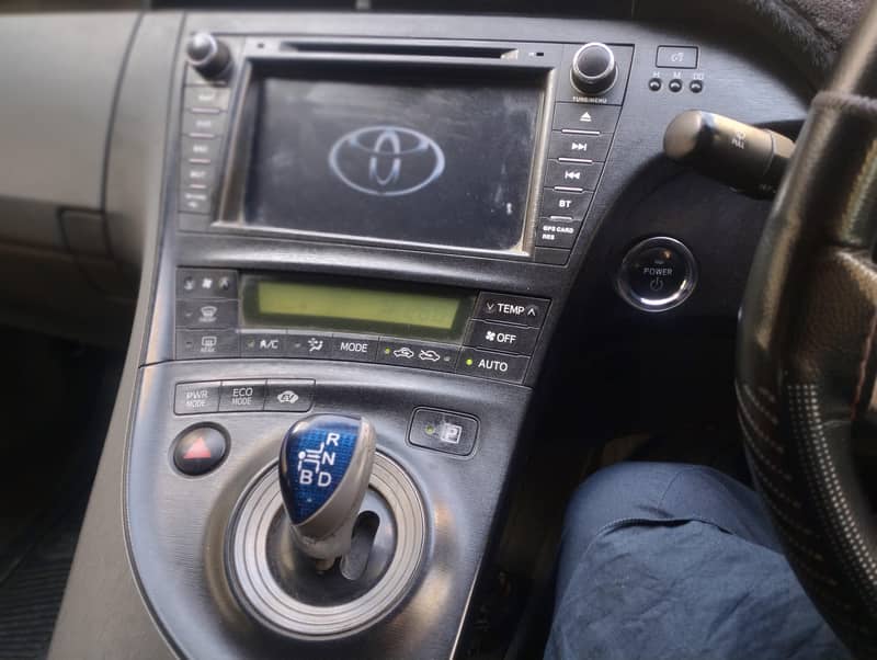 Prius 1.8s 8