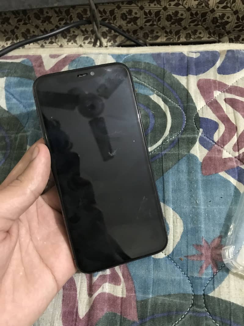 Iphone 11 pro 1