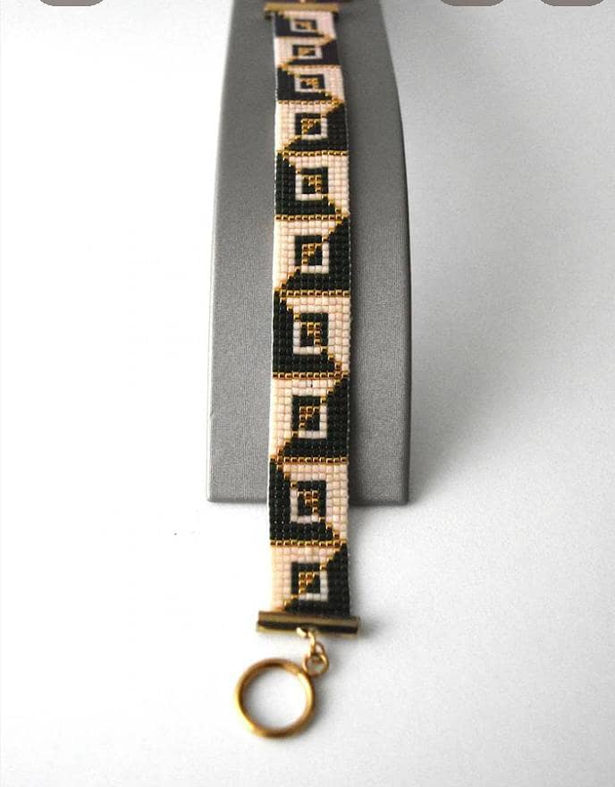 customized bracelet 0