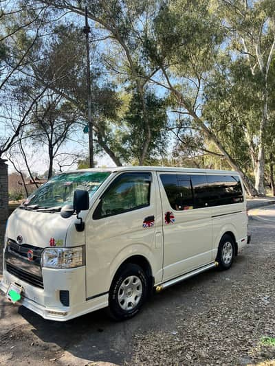 Toyota Hiace Baksa