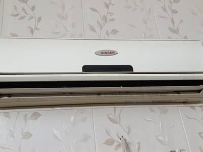 Singer AC ( best condition )