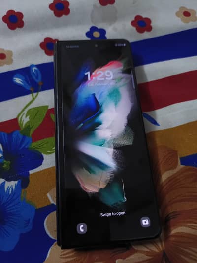 Galaxy Fold 3 ( For parts)