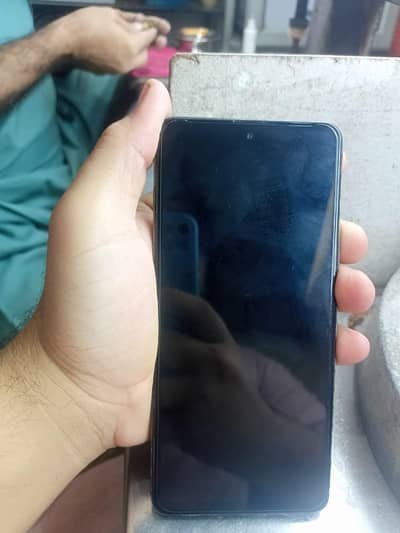 samsung m51 8 128 non pta hai condition back se kharab hai
