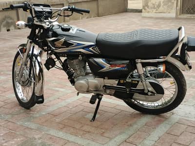 Honda 125 10/10 condition all ok fresh