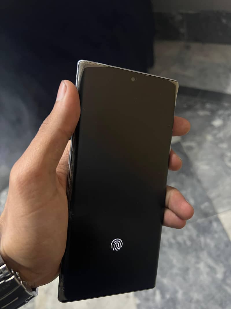 Samsung note 10 plus 9