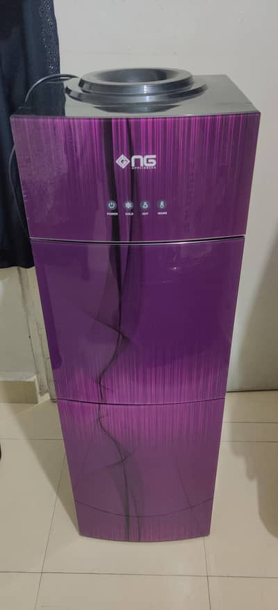 NG Water Despenser 10/10 Condition
