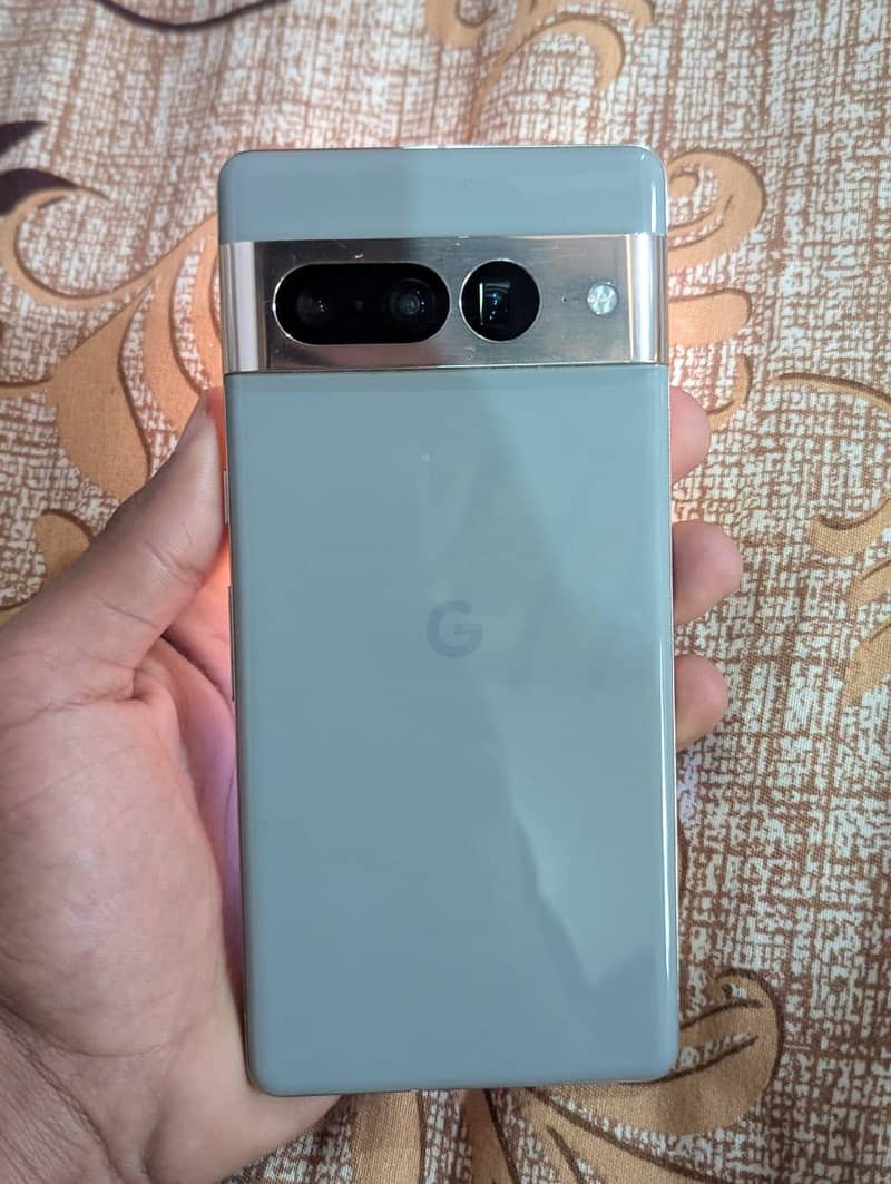 google pixel 7 pro 2