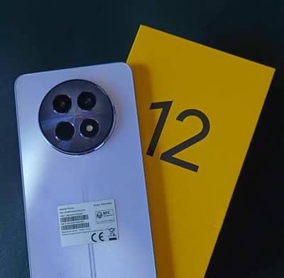 realme 12