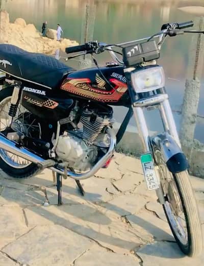 Honda 125 Black Lahore. 03,,22,,11,,56,,516 Whatsapp and call numbar