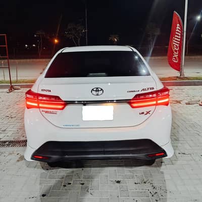 TOYOTA COROLLA ALTIS IN OUT CLASS CONDITION