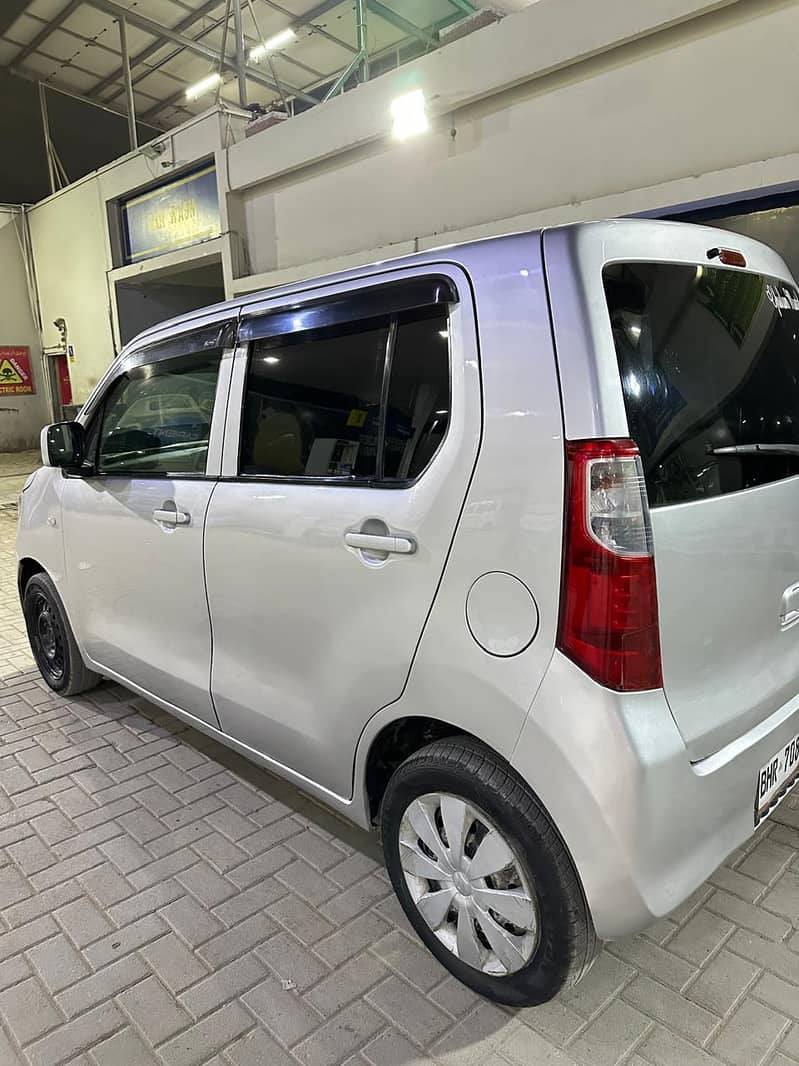 Suzuki Wagon R 12