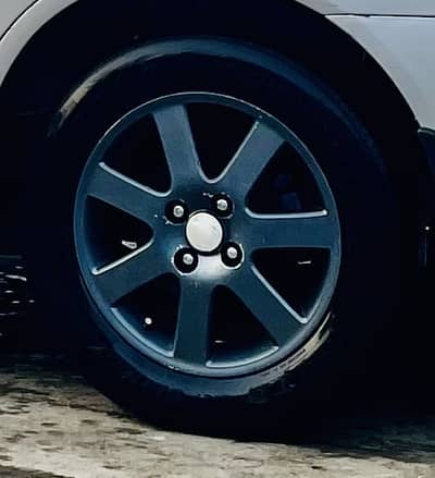 Honda civic 2006 original rims tyres