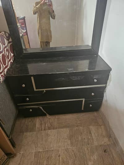 Black dresser