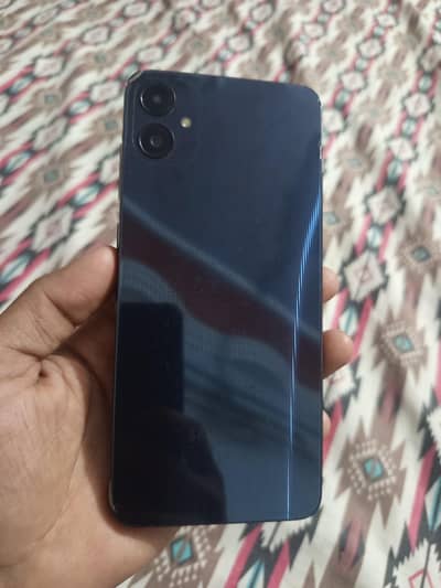 Samsung a05 4/ 64