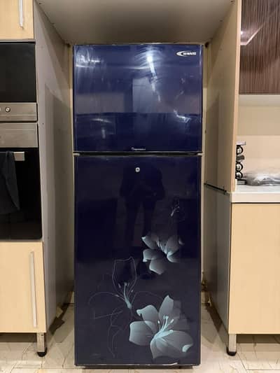 Medium size perfectly working home used refrigerator