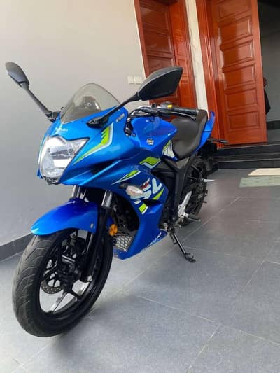 Suzuki Gixxer SF 150 cc ( efi )