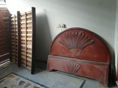 queen size double bed