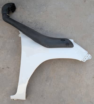 REVO FENDER WITH SNORKEL