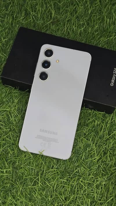 Samsung Galaxy S24 (128GB) – Excellent Condition