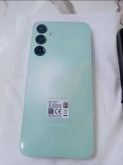 samsung Galaxy a16 mobile 8 tb ram 256 gb room