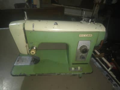 Riccar swing machine made in Japan