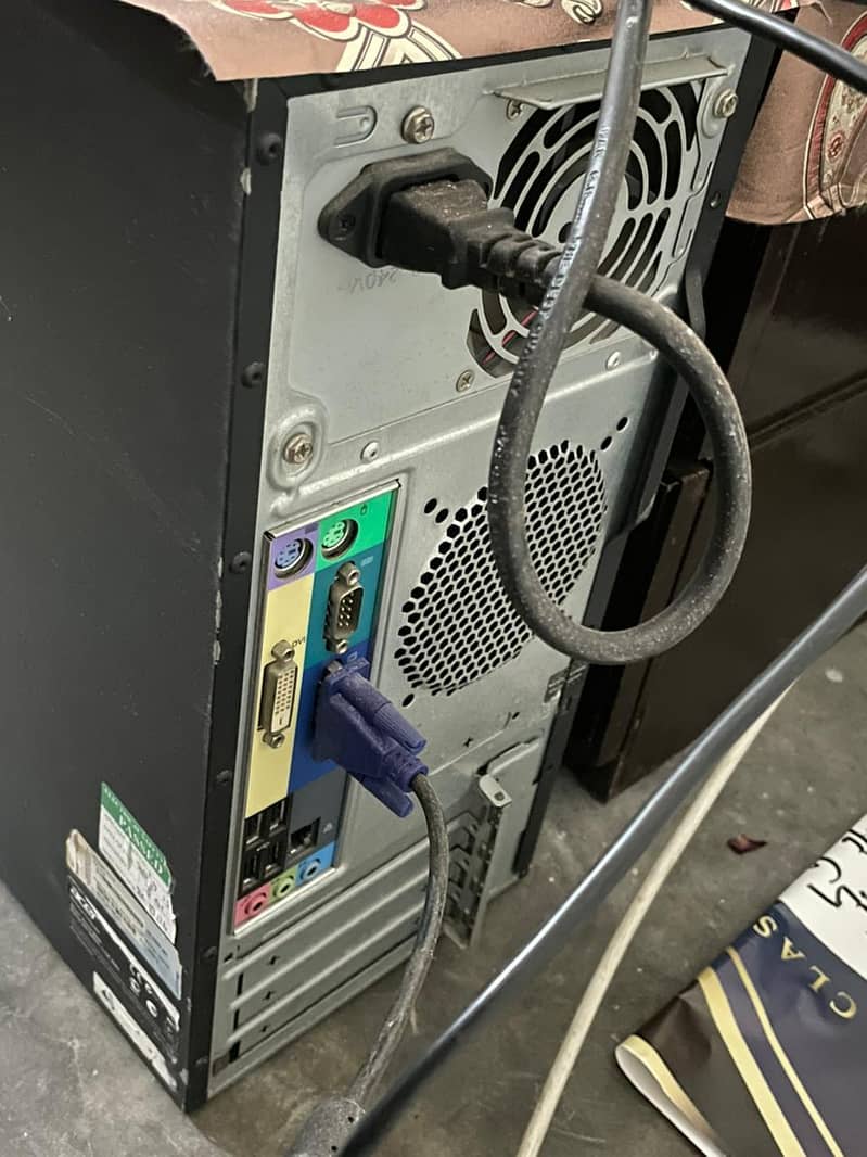 Acer CPU intel processor Full setup with 24" LCD 2