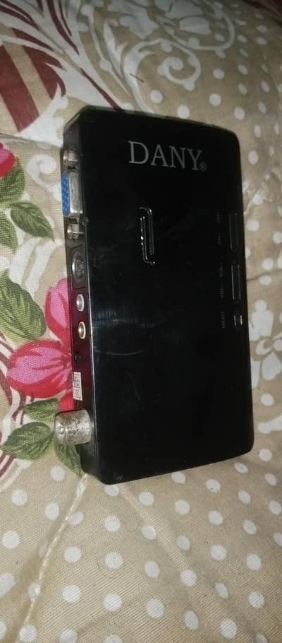 Dany device monitor to TV converter device