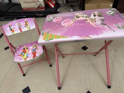 Kids study table and chair