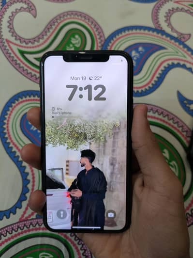 iPhone 11 pro with box