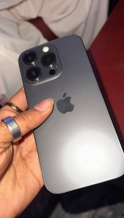 15 Pro 256 Gb 85 Battery Health With Box