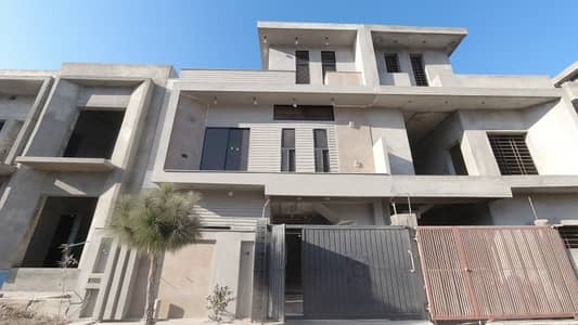 Double Storey 5 Marla House Available In Faisal Hills For sale