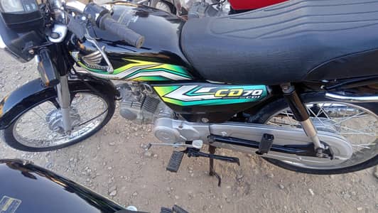 Honda CD 70 model 2023 . ok bike Hai koi Kam ni hai