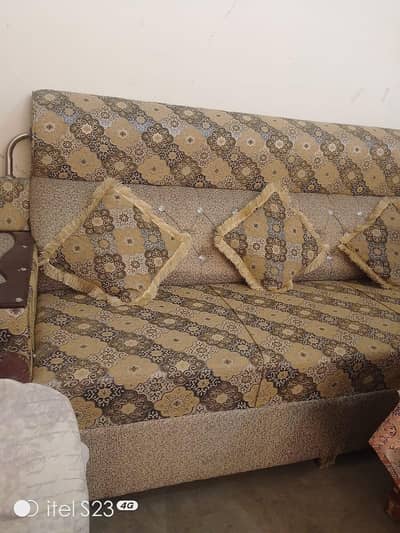 good condition. . no damage full good condition