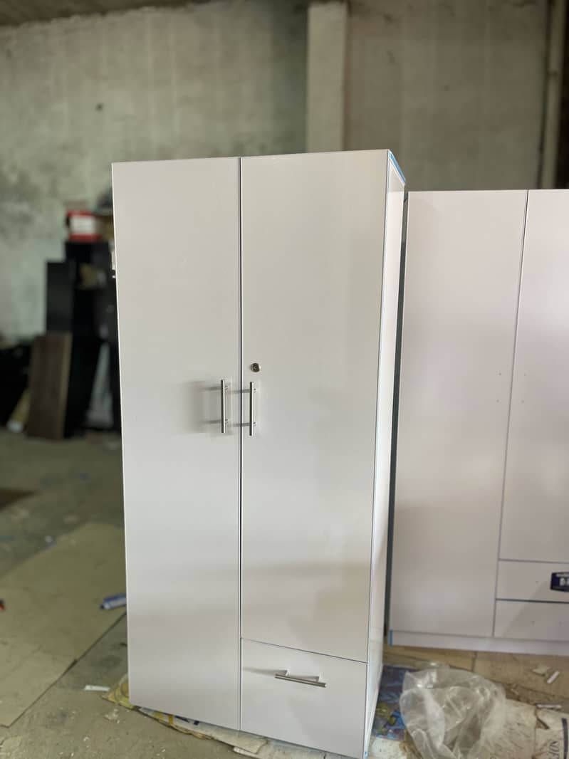 Wardrobe Almari 2