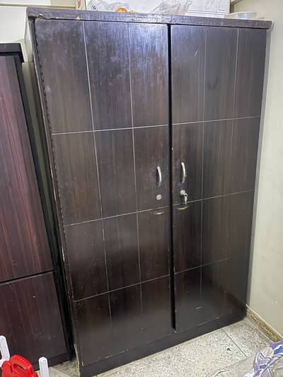 Selling double door Almari
