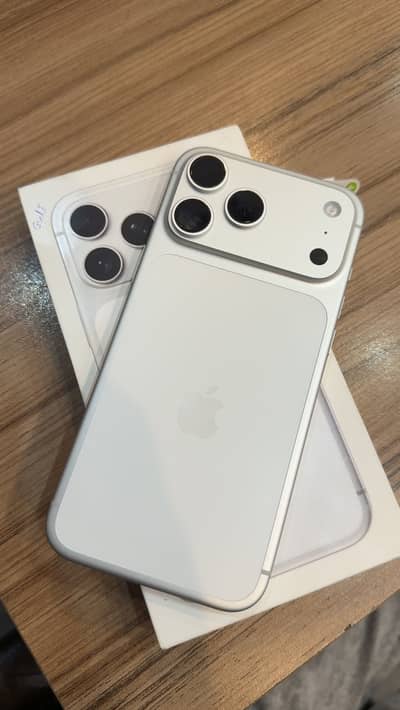 Apple 17 pro max 256 Non pta physical+E -100 health 72 cycle Silver